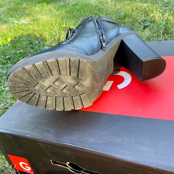 G by guess BNIB boots 8.5 - Picture 8 of 8